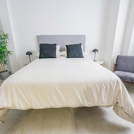 Moott Homes Suites Casa De Los Leones Apto 1 Almeria Luaran gambar